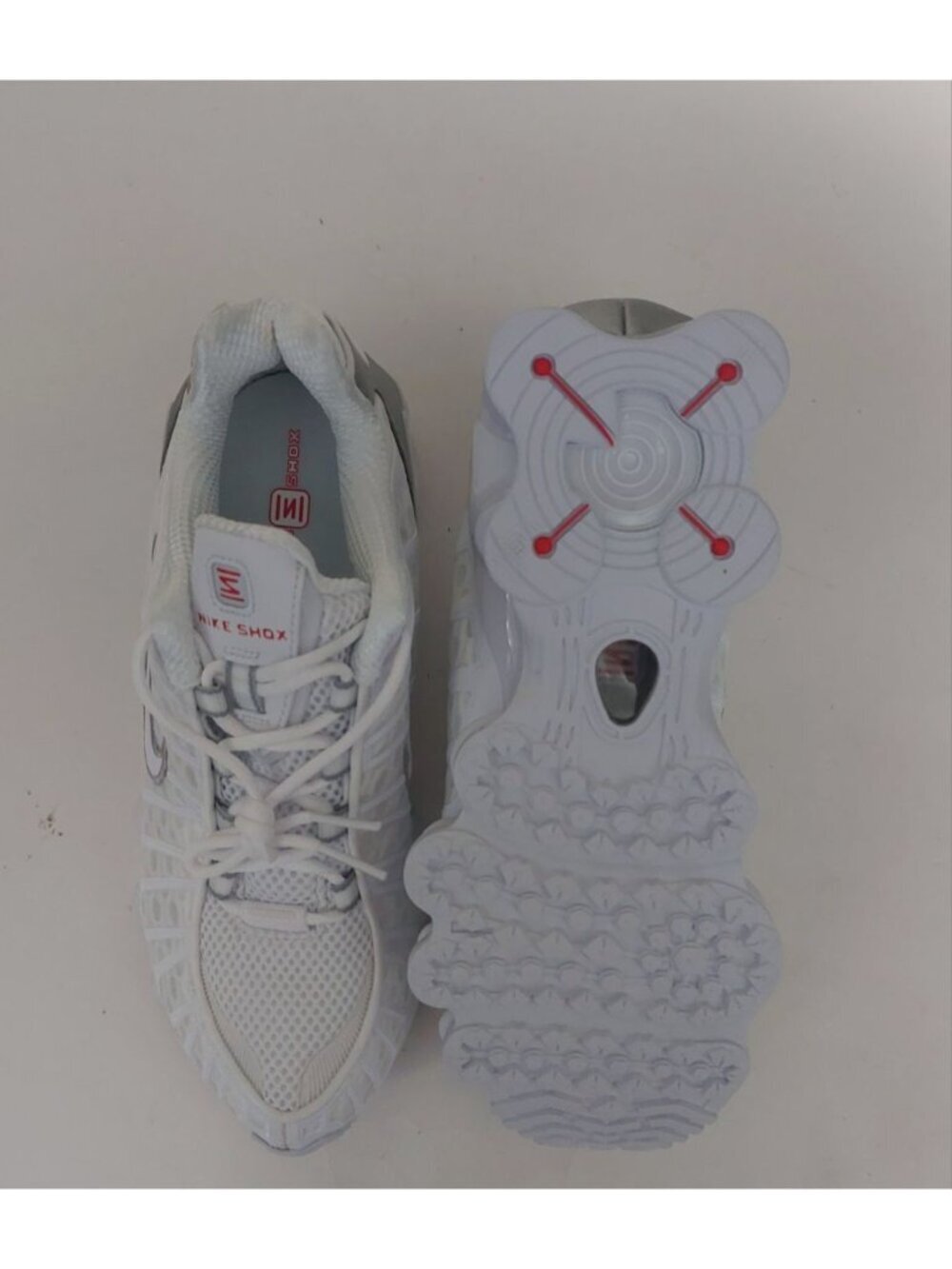 Nike Shox TL Low Top Sneakers Youth Mens 7 Womens 8.5 White Metallic Silver - Picture 7 of 9